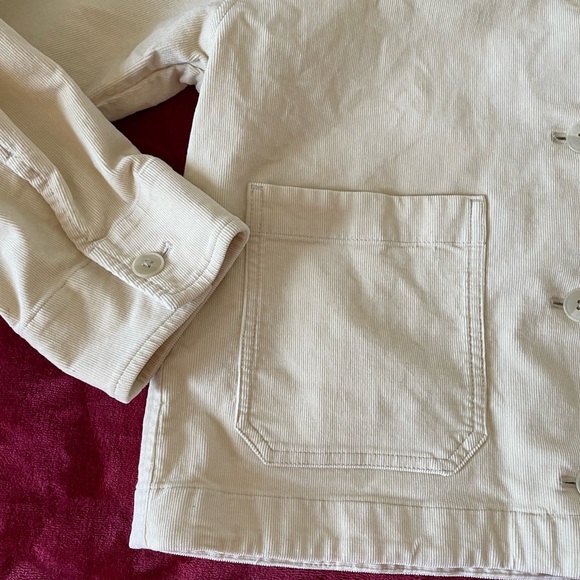 Uniqlo cream Boxy/oversized button down corduroy jacket - Picture 6 of 10